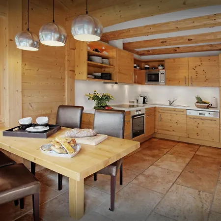 Timan - Ovo Network Chalet