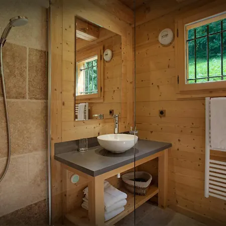 Timan - Ovo Network Chalet *